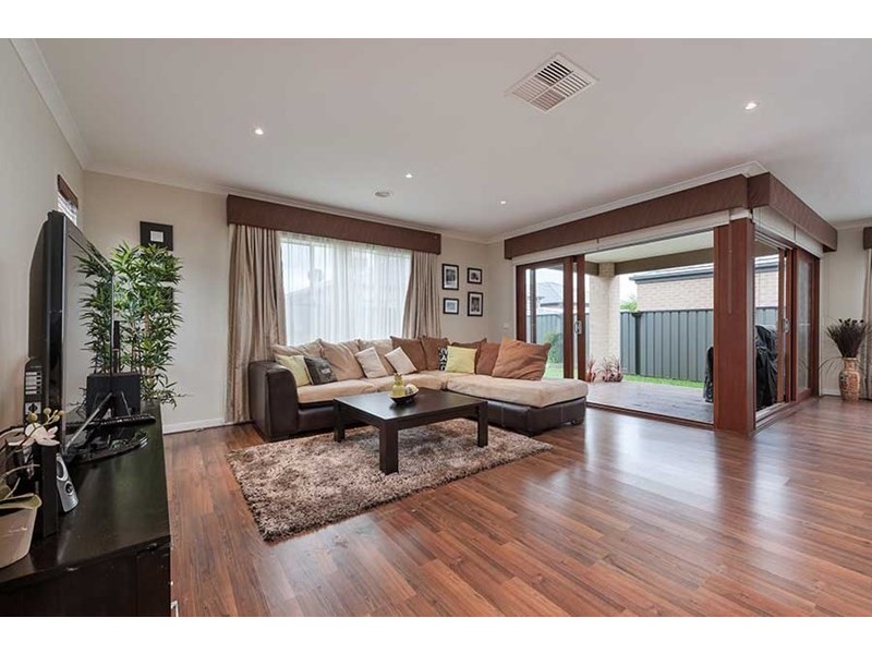 55 Serenity Way, Craigieburn VIC 3064