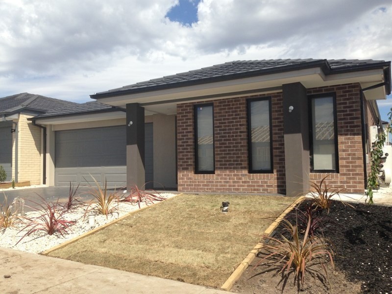 24 Milsywn Street, Craigieburn VIC 3064
