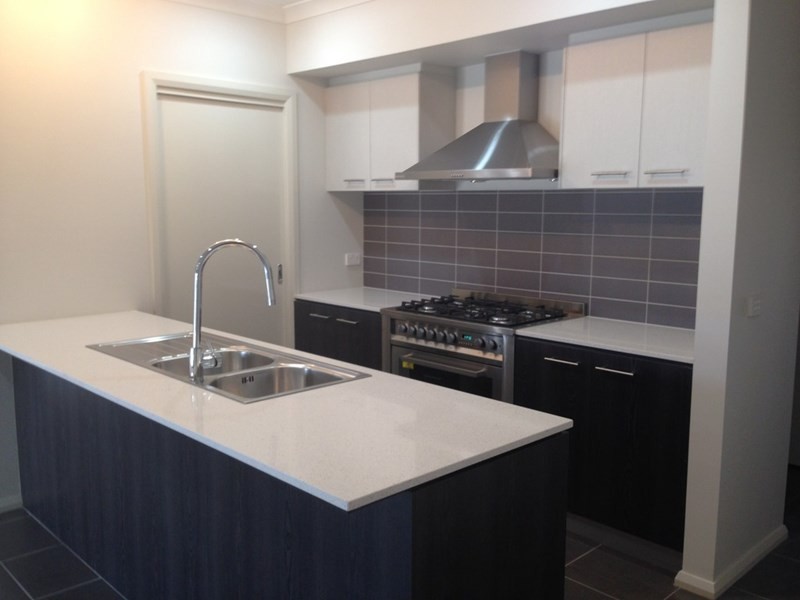 24 Milsywn Street, Craigieburn VIC 3064