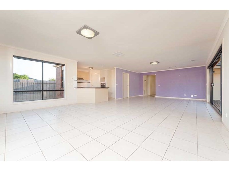 5 Upton Street, Roxburgh Park VIC 3064