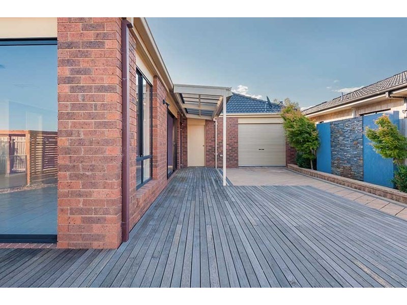 5 Upton Street, Roxburgh Park VIC 3064
