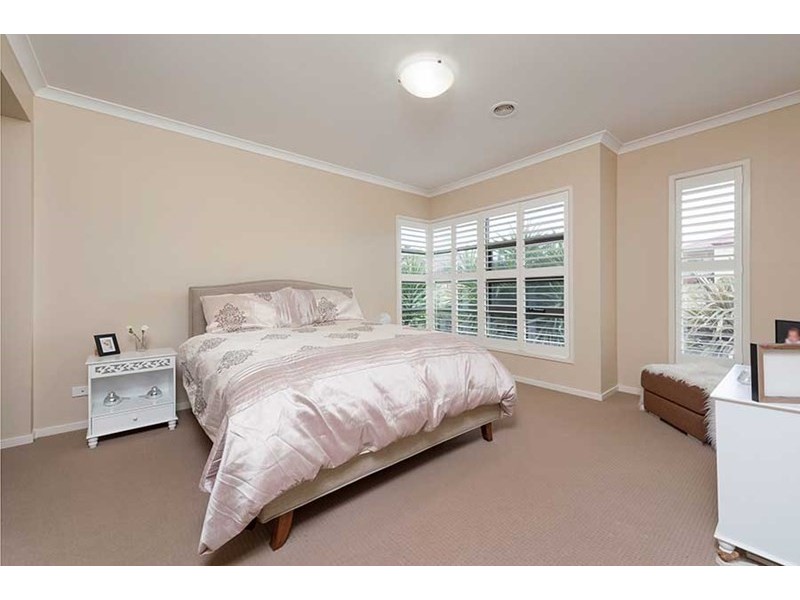 35 Candlebark Drive, Greenvale VIC 3059