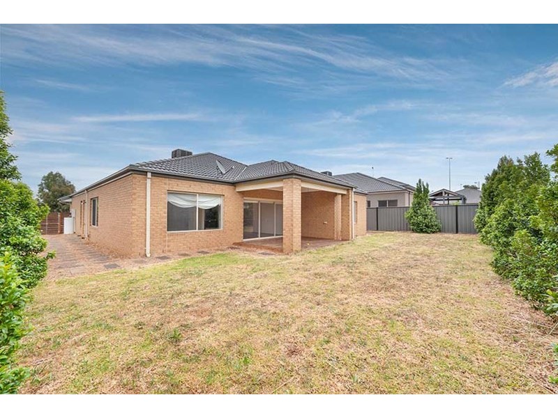 31 Cleveland Drive, Craigieburn VIC 3064