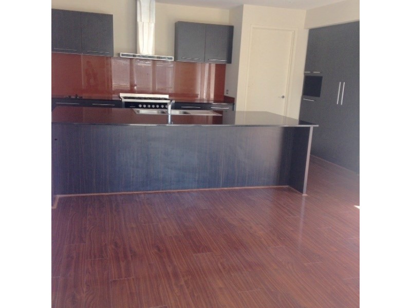 2 Moffat Drive, Lalor VIC 3075