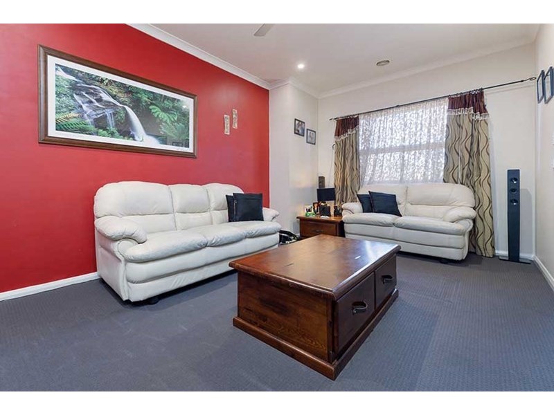 19 Bradworth Street, Craigieburn VIC 3064