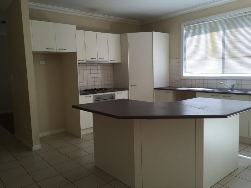 6 Berrima Close, Craigieburn VIC 3064