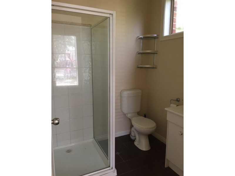 6 Berrima Close, Craigieburn VIC 3064