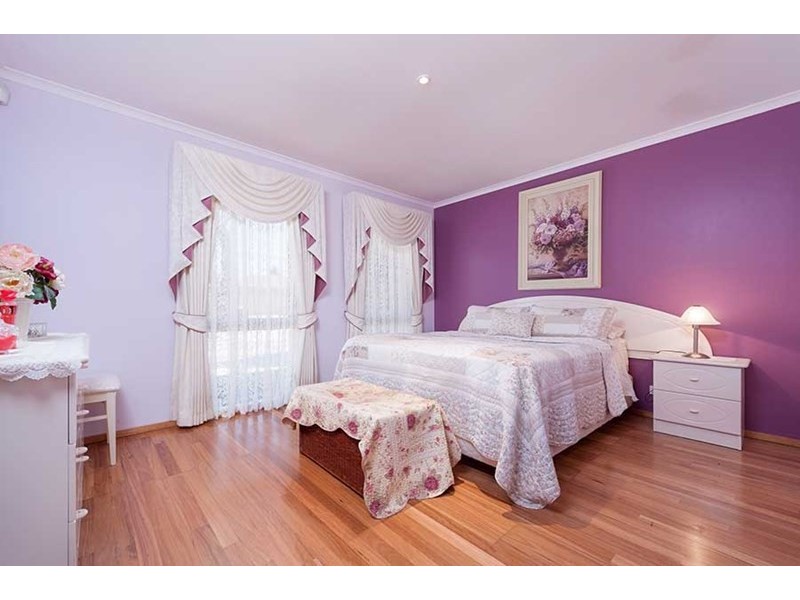 6 Bampton Mews, Craigieburn VIC 3064