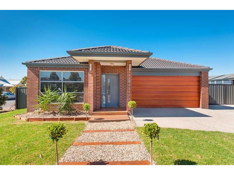 18 Millstream Pass, Craigieburn VIC 3064