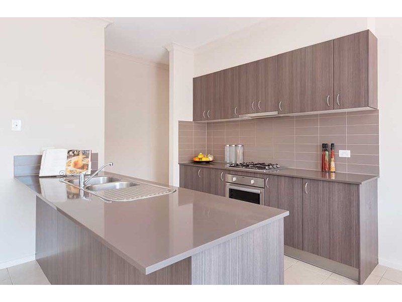 30 Ebony Circuit, Craigieburn VIC 3064