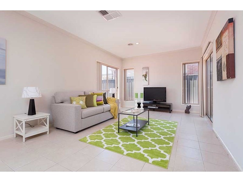 30 Ebony Circuit, Craigieburn VIC 3064