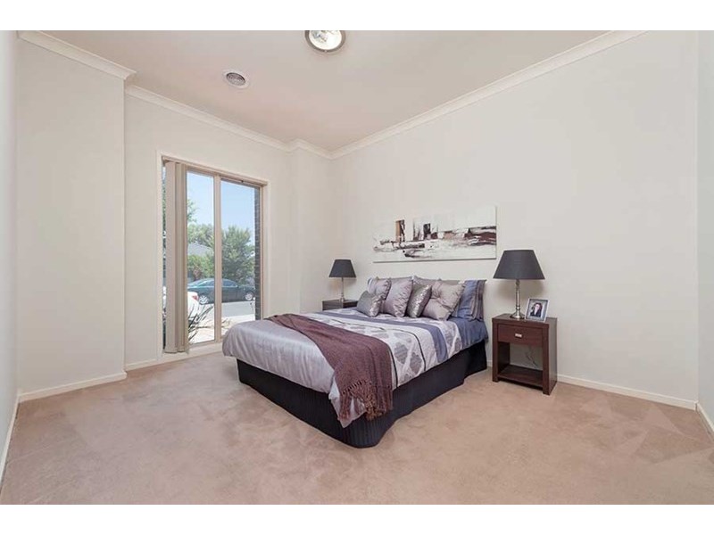 30 Ebony Circuit, Craigieburn VIC 3064