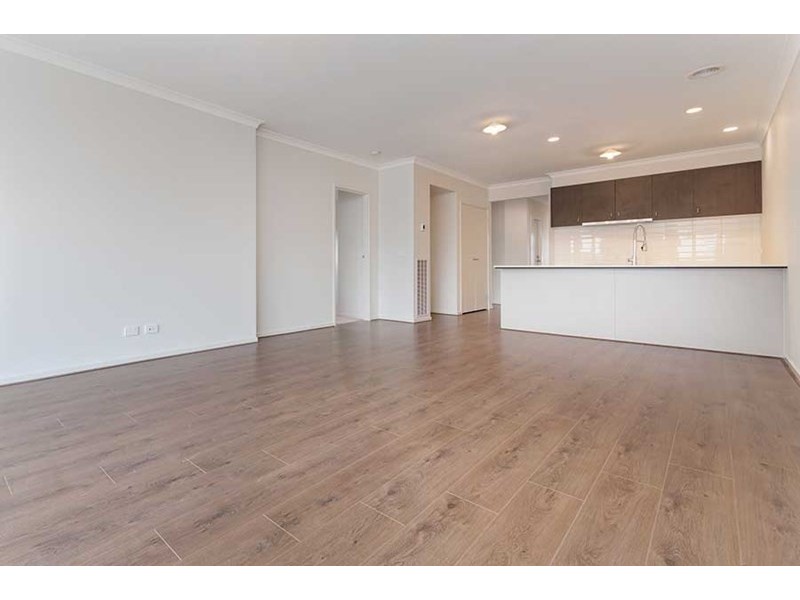 64 Bluebell Drive, Craigieburn VIC 3064