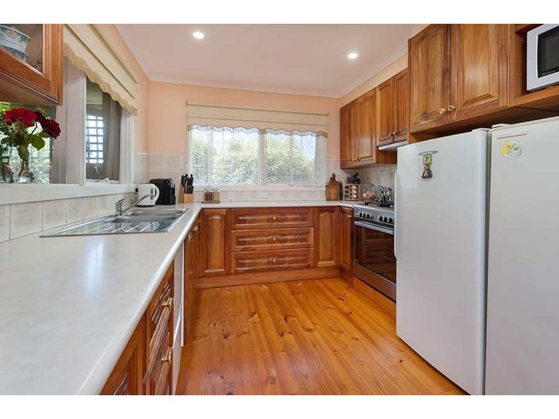 33 Bank Street, Craigieburn VIC 3064