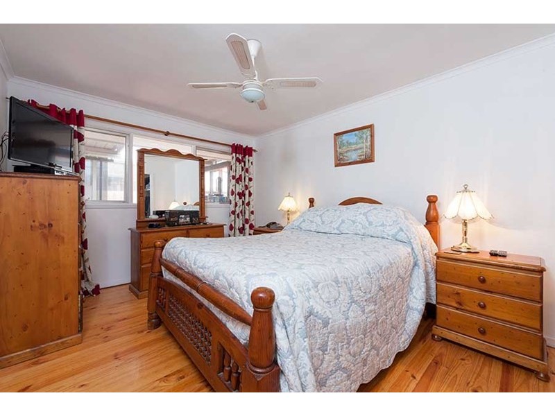 33 Bank Street, Craigieburn VIC 3064