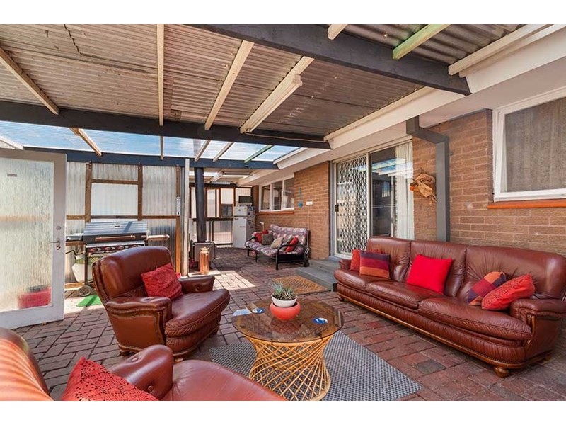 33 Bank Street, Craigieburn VIC 3064