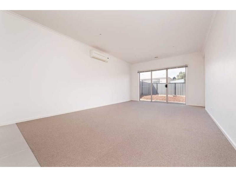 7 Hartow Street, Craigieburn VIC 3064