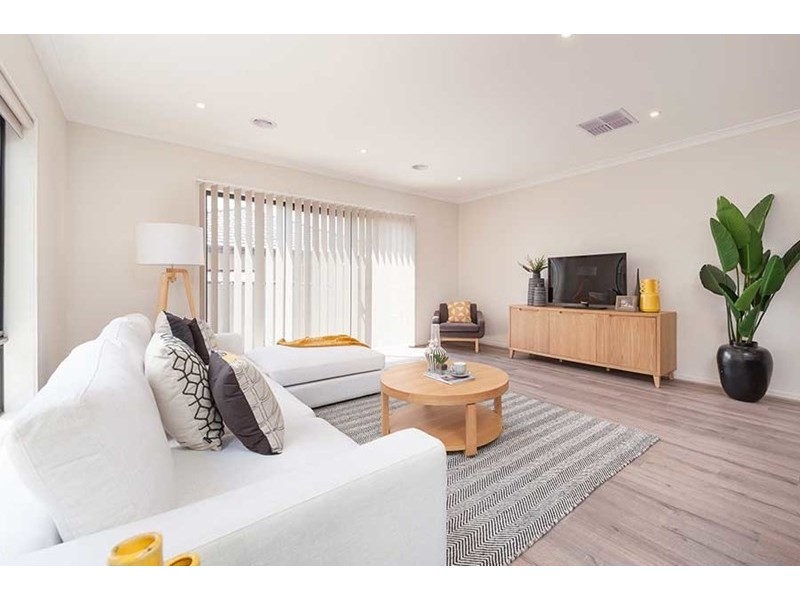 9 Cardigan Street, Craigieburn VIC 3064