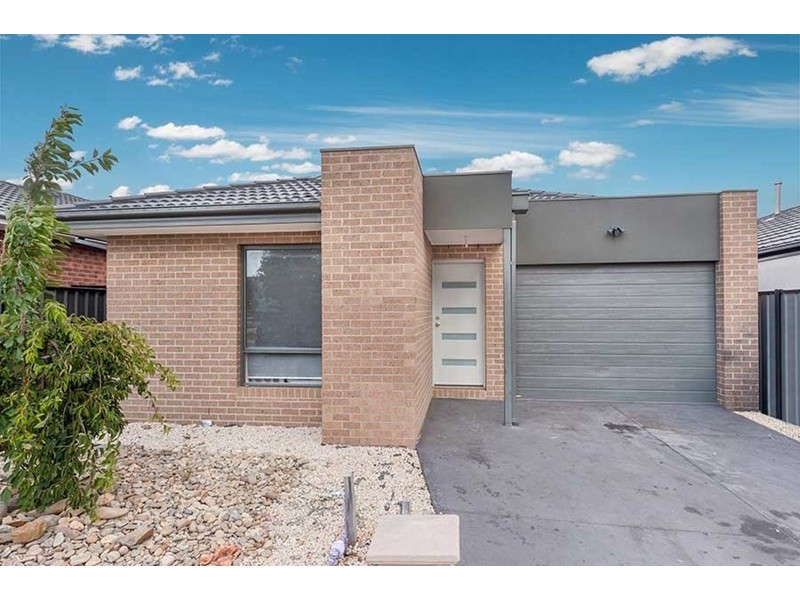 45 Moor Park Drive, Craigieburn VIC 3064