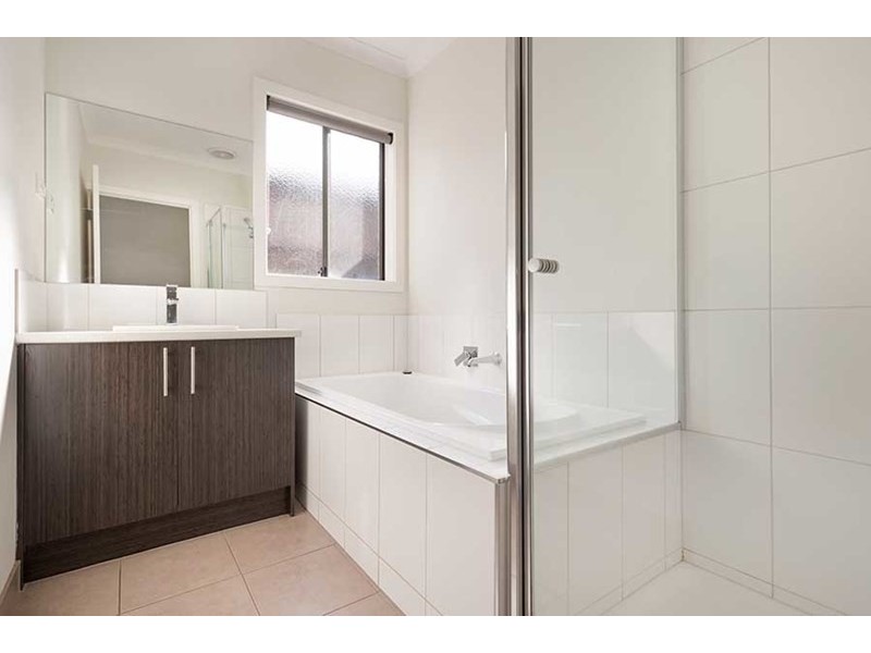 45 Moor Park Drive, Craigieburn VIC 3064