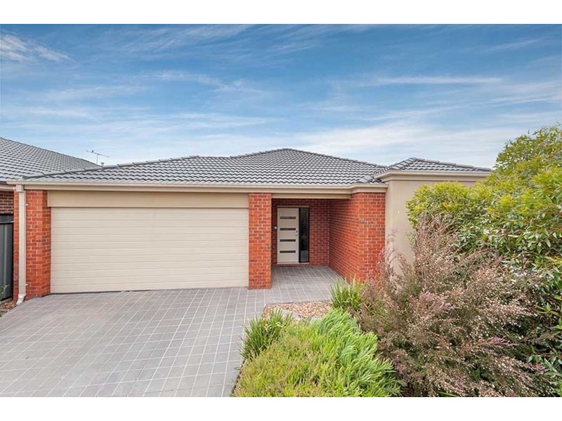 110 Huntington Drive, Craigieburn VIC 3064