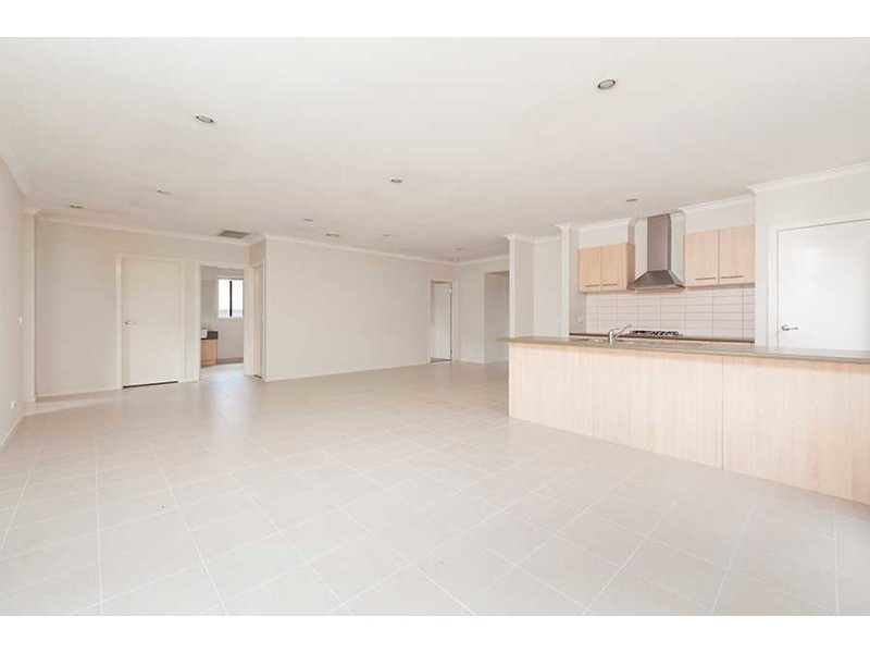 110 Huntington Drive, Craigieburn VIC 3064