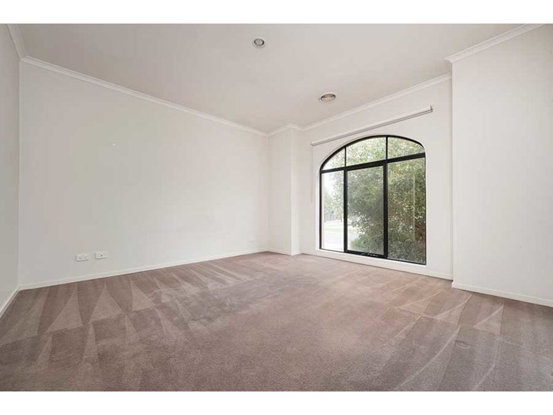 110 Huntington Drive, Craigieburn VIC 3064