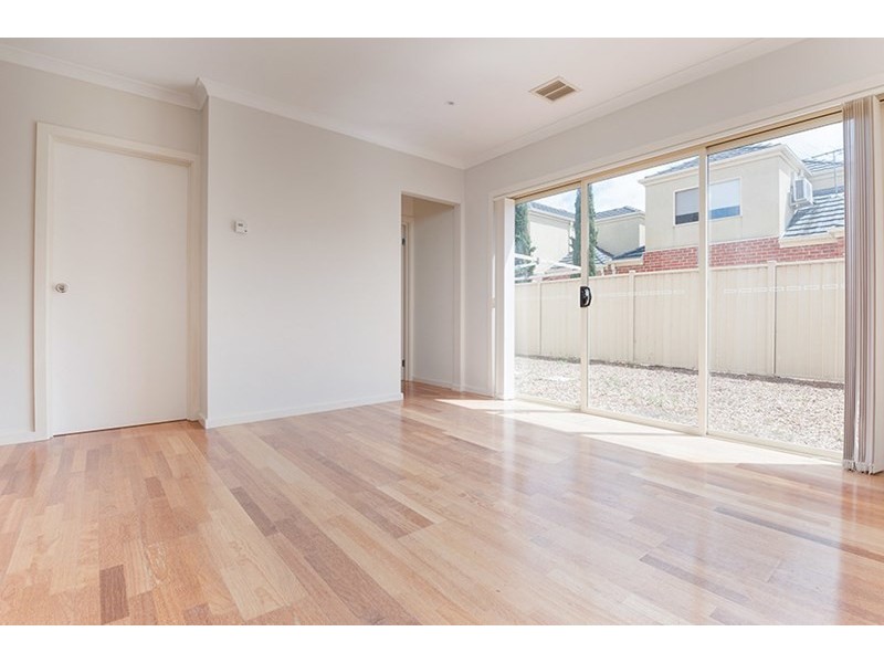 4/26 McKinley Drive, Roxburgh Park VIC 3064