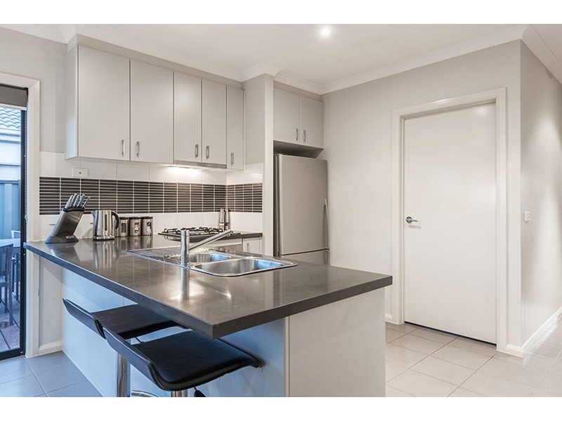 15 Powell Street, Craigieburn VIC 3064