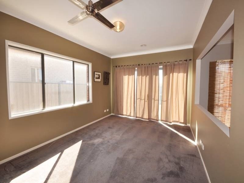 9 Rosleigh Drive, Craigieburn VIC 3064