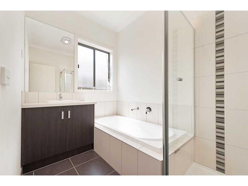 14 Chelmsford Court, Craigieburn VIC 3064