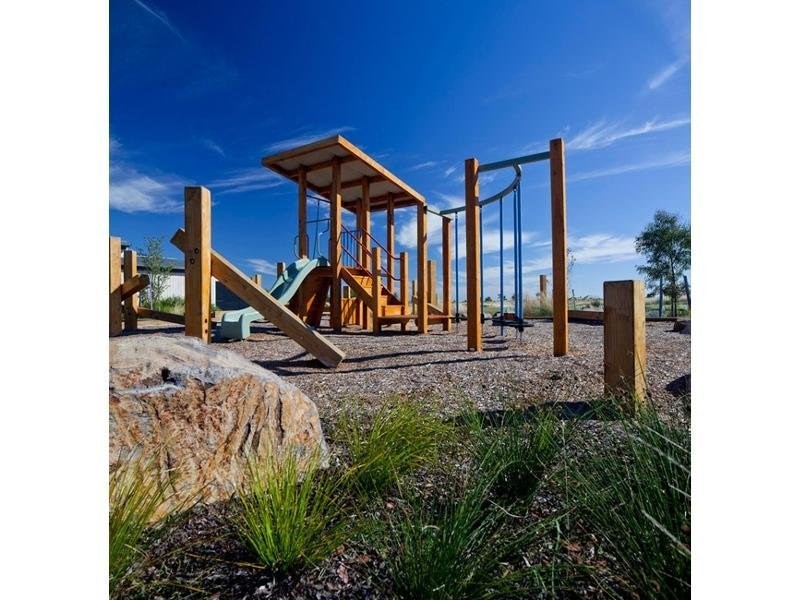 9 Waterfall Crescent, Beveridge VIC 3753