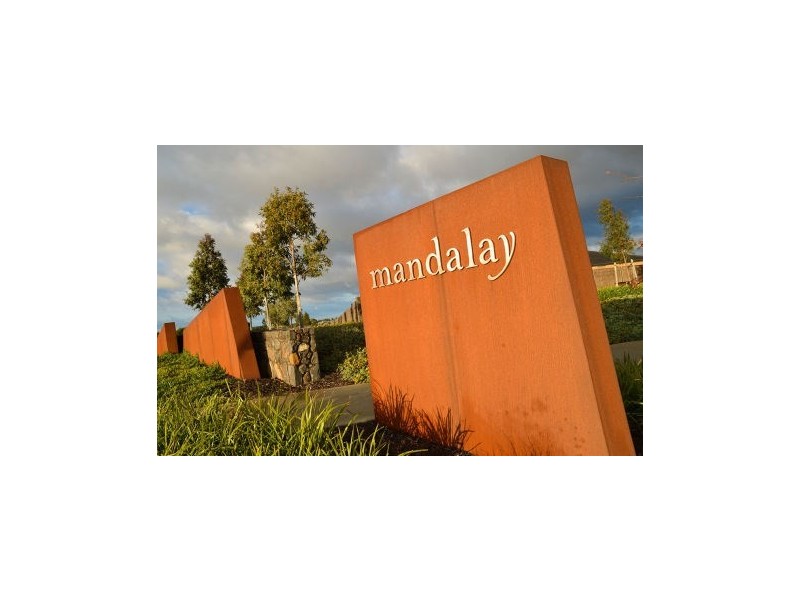 9 Waterfall Crescent, Beveridge VIC 3753