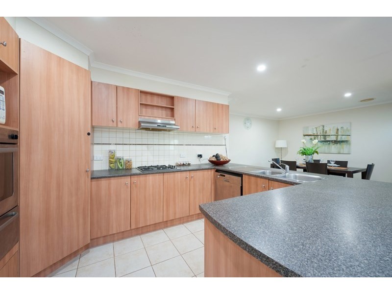 11 Eastwood Place, Craigieburn VIC 3064