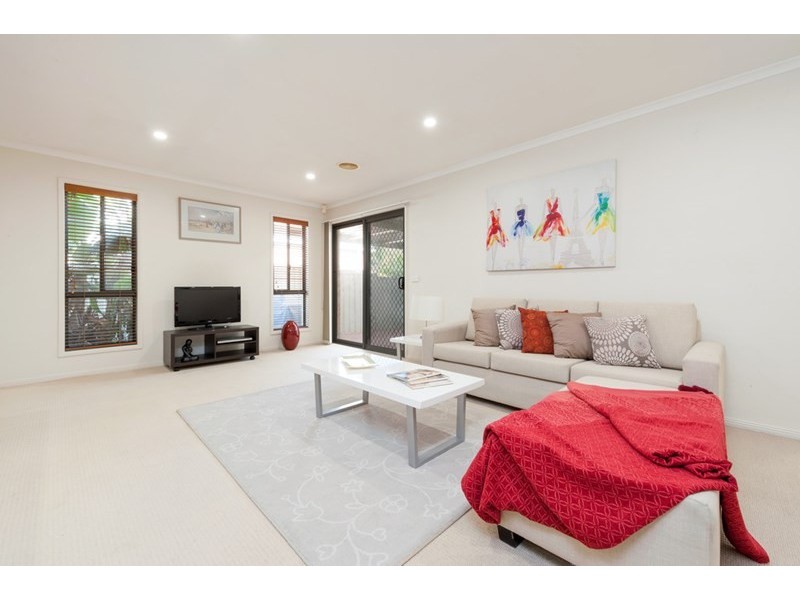 11 Eastwood Place, Craigieburn VIC 3064
