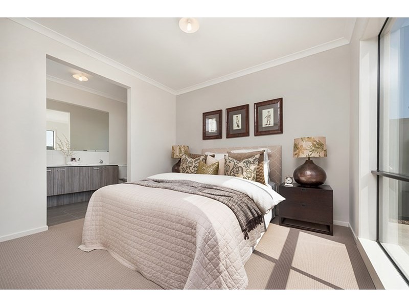 5 Bluebell Drive, Craigieburn VIC 3064