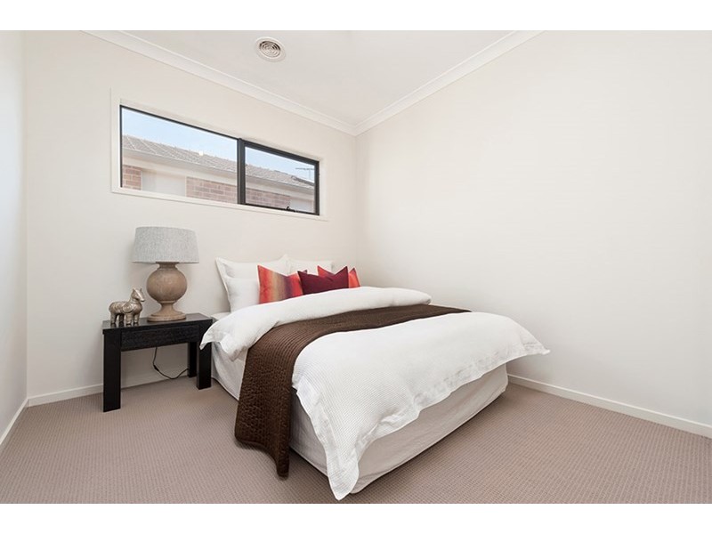 5 Bluebell Drive, Craigieburn VIC 3064