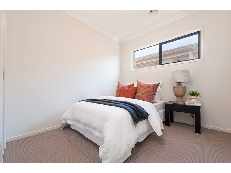 5 Bluebell Drive, Craigieburn VIC 3064