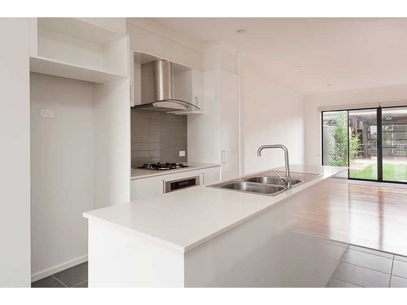 59 Valiant Crescent, Craigieburn VIC 3064