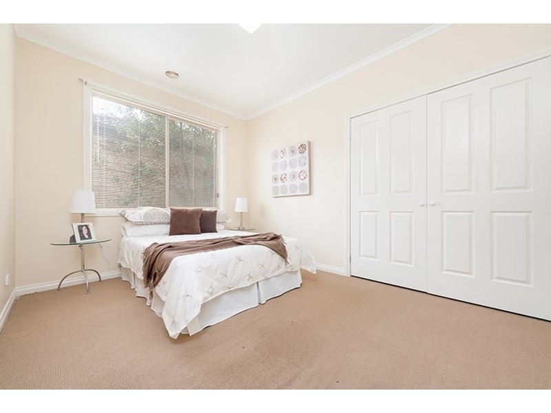 6 Berrima Close, Craigieburn VIC 3064