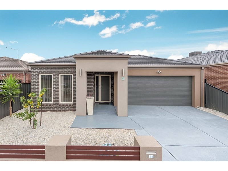33 Woodford Street, Craigieburn VIC 3064