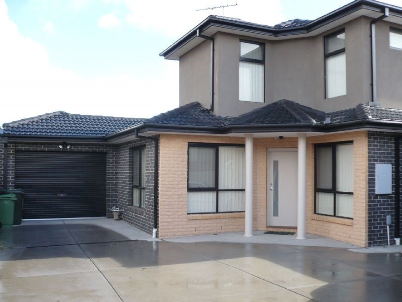 2/9 Dalton Court, Meadow Heights VIC 3048