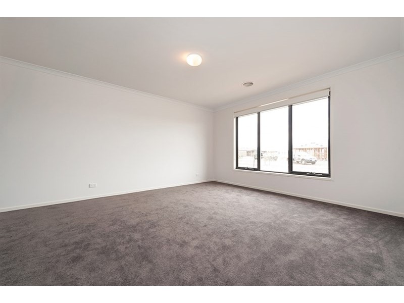 13 Lush Drive, Craigieburn VIC 3064