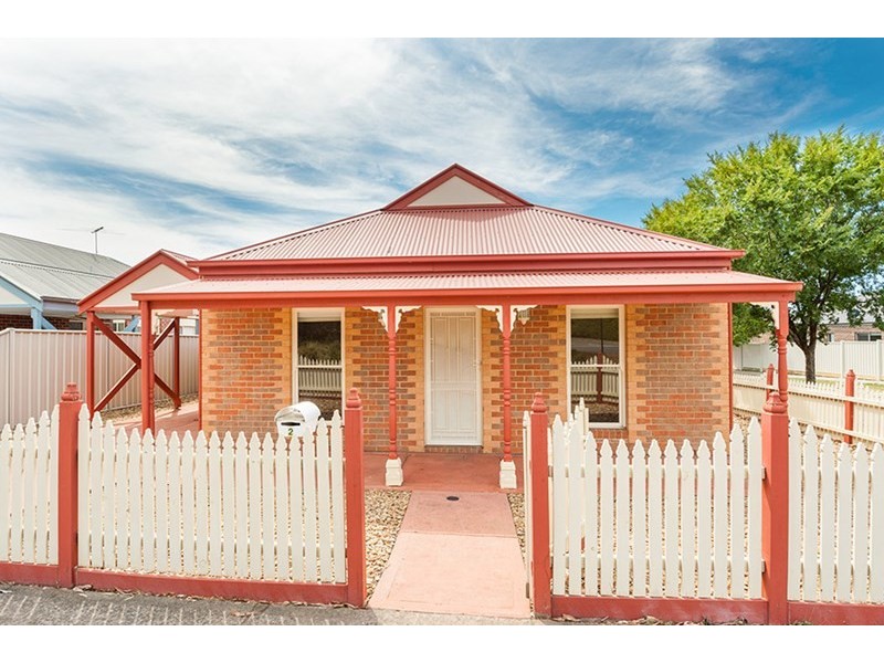 2 Heathwood Close, Craigieburn VIC 3064