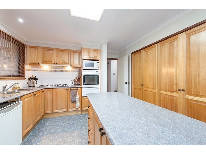 4 Penryn Place, Craigieburn VIC 3064