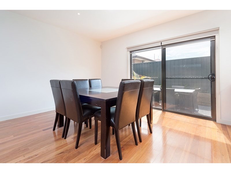 2/16 Coniston Avenue, Airport West VIC 3042