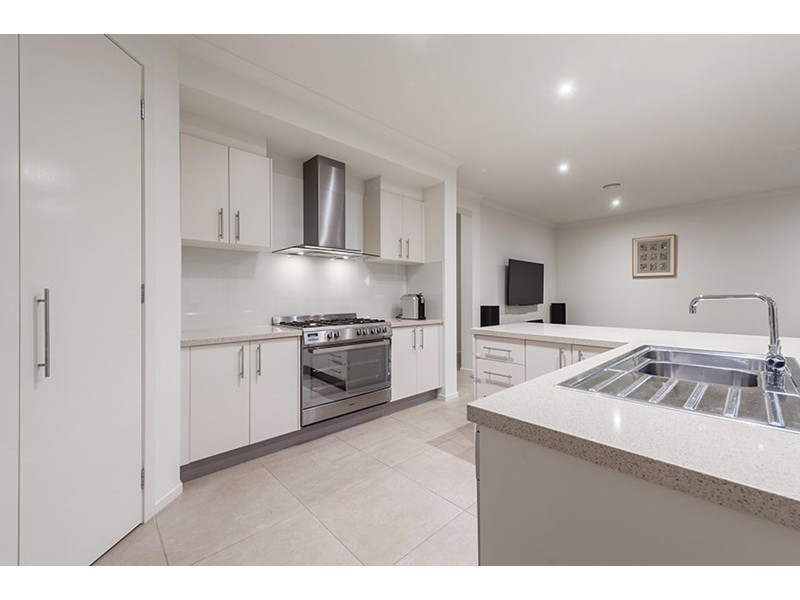 9 Belair Close, Craigieburn VIC 3064