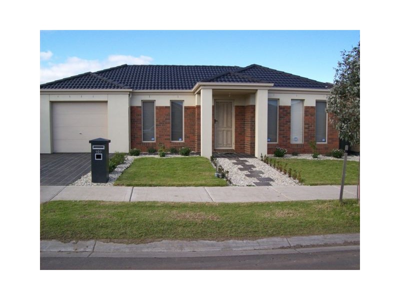 107 Mareeba Way, Craigieburn VIC 3064
