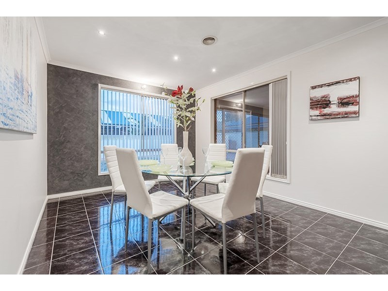 7 Creekwood Drive, Craigieburn VIC 3064