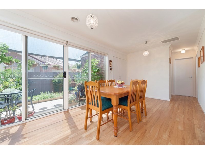 2/136 Dudley Street, Wallan VIC 3756